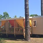 Camping Les Oyats *